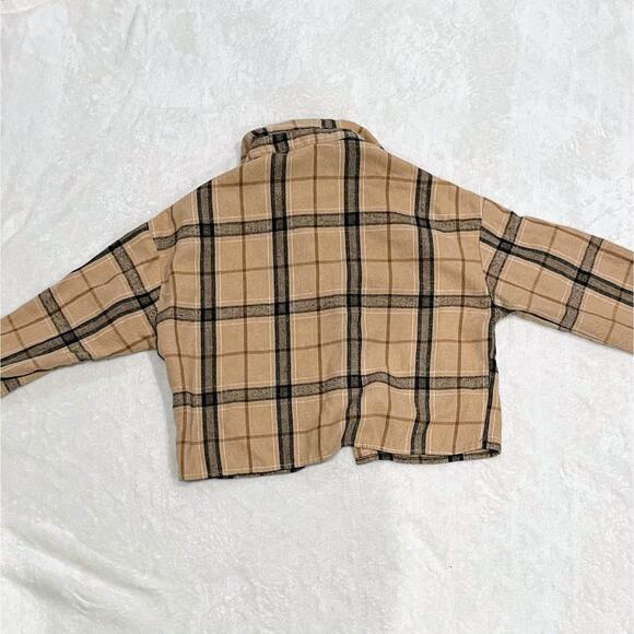 Girls SHEIN Cropped Plaid Button-Up Flannel Shirt Tan/Black – Size 11-12Y - Picture 3 of 4